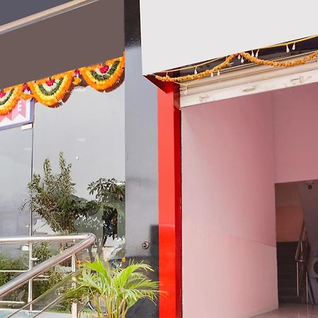 Super Collection O Chandan Nagar Kharadi Formerly Kharadi Inn Pune Exteriör bild